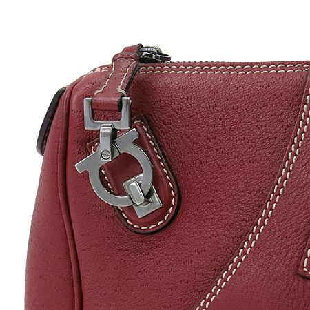 Ferragamo(��󰡸�) D21 3751 ��ġ�� �ΰ� ���� ��Ƽġ ����� �̹���3 - ���̺��� �߰���ǰ