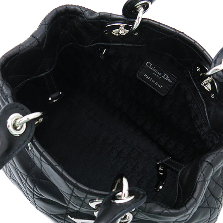 Dior(ũ����î���) ���� �ΰ� ��� ���̵� ��� ��� ����Ų ��Ʈ�� �̹���6 - ���̺��� �߰���ǰ