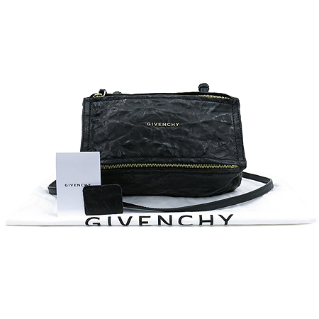 ����� �ǵ��� �̴� ũ�ν��� 