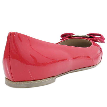 Ferragamo(��󰡸�) VARINA(�ٸ���) �ǹ� ��Ż �ΰ� ���̴�Ʈ ���� �÷� ���� �̹���5 - ���̺��� �߰���ǰ