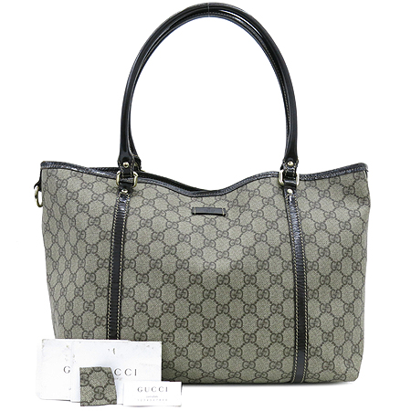 ����  �����