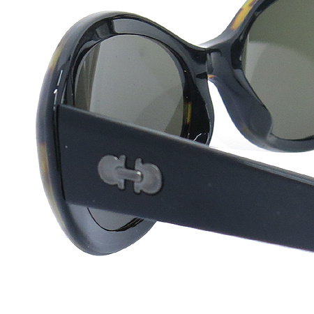 Ferragamo(��󰡸�) 2013 ���� �ΰ� ��� ���۶� �̹���5 - ���̺��� �߰���ǰ