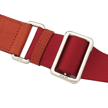 MCM(������) MMM1SGV55RE001 RAIN EXCLUSIVE COLLECTION(���� �ͽ�ť�ú� �÷���) ũ��ũ���� ���� ���� �ΰ� ���͵���� ũ�ν��� �̹���4 - ���̺��� �߰���ǰ