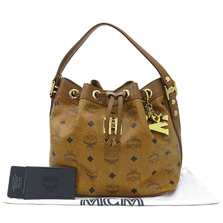 ������  �����