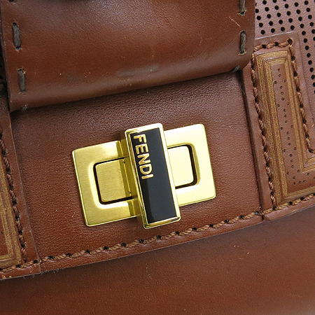 Fendi(���) 8BN234 ���� ���� �ǹٳ� ��Ʈ�� + ��� ��Ʈ�� �̹���5 - ���̺��� �߰���ǰ