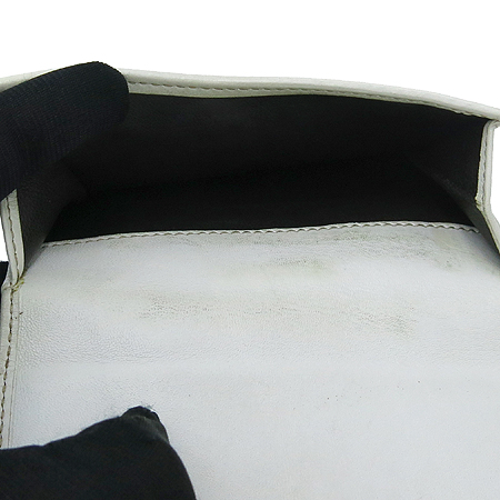 Gucci(����) 233004 GG�ΰ� �𰡵� �����Ƽġ 2�� ������ �̹���6 - ���̺��� �߰���ǰ