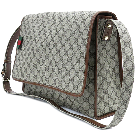 Gucci(����) 246411 GG�ΰ� PVC ����� Ʈ���� ������ �޽��� ũ�ν��� �̹���3 - ���̺��� �߰���ǰ