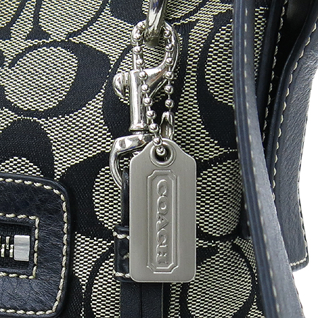 Coach(��ġ) �ñ׳�ó �к긯 ���� ���� Ʈ���� ũ�ν��� �̹���3 - ���̺��� �߰���ǰ