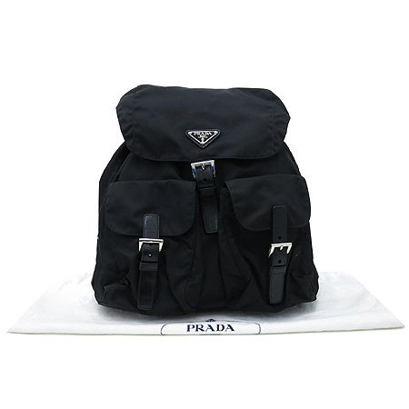 �����  ����