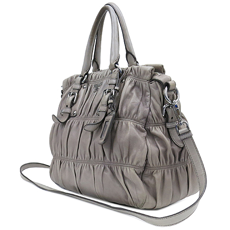 Prada(�����) BN1336 NAPPA GAUFRE ARGILLA ����Ų ������ ����ΰ� 2WAY �̹���3 - ���̺��� �߰���ǰ