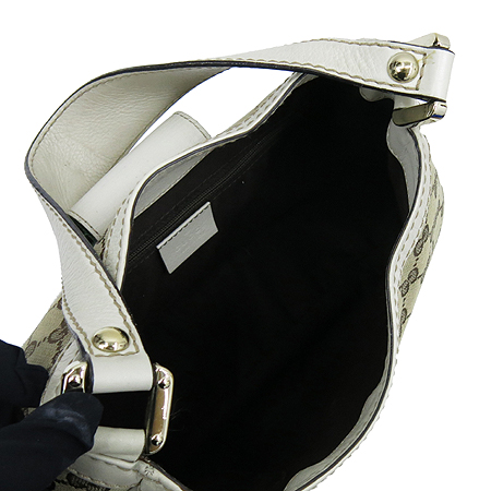 Gucci(����) 233608 GG�ΰ� �ڰ��� ���� Ʈ���� ������ ����� [��������] �̹���6 - ���̺��� �߰���ǰ