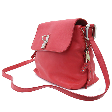 Marc_Jacobs(��ũ�����߽�) ���� ���� �Ķ���̽� BAXTER(������) ũ�ν��� [�б�������] �̹���3 - ���̺��� �߰���ǰ