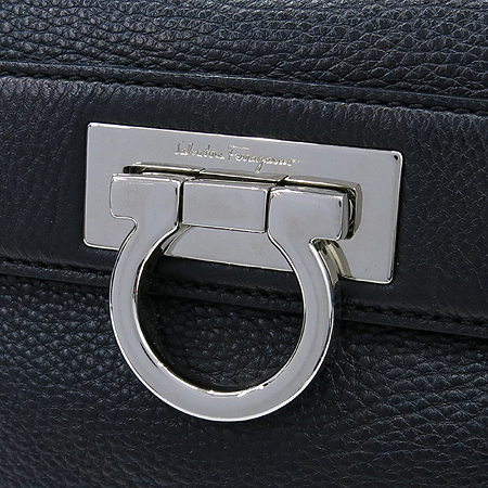 Ferragamo(��󰡸�) 21 D044 �ǹ� ��Ż ��ġ�� �� ��Ŭ ���� ���� ����� �̹���4 - ���̺��� �߰���ǰ