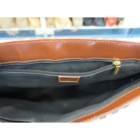 Burberry(������) ���üũ ������� ũ�ν��� �̹���4 - ���̺��� �߰���ǰ