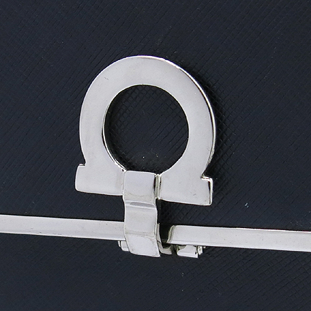 Ferragamo(��󰡸�) 22 4639 ���� ���� ���� ��ġ�� ��� ������ �̹���4 - ���̺��� �߰���ǰ