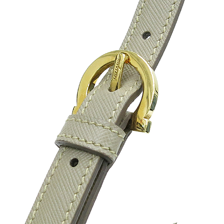 Ferragamo(��󰡸�) 21 2750 ���� ��ġ�Ϸΰ� �׷��� ���ǾƳ� ����� �̹���4 - ���̺��� �߰���ǰ