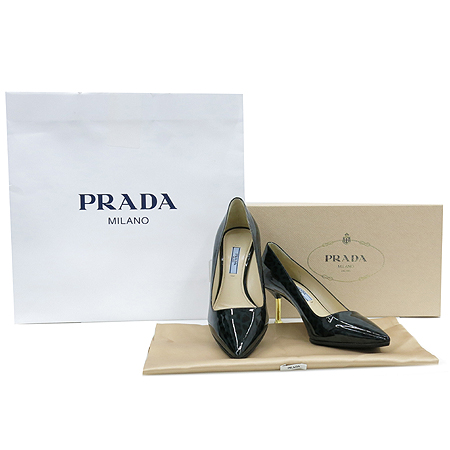 �����  ����