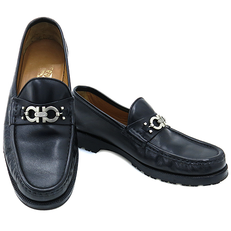 Ferragamo(󰡸)  ġ     