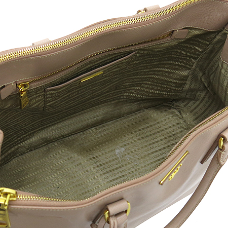 Prada(�����) BN1802 SAFFIANO LUX CAMMEO ���ǾƳ� ���� ����Ʈ ��ũ ����ΰ� ��Ʈ�� �̹���7 - ���̺��� �߰���ǰ