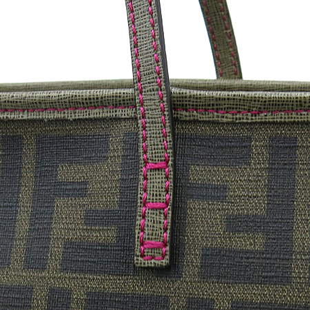 Fendi(���) 8BH198 ��ī �ñ״��� �ΰ� PVC ���� ����� �̹���4 - ���̺��� �߰���ǰ