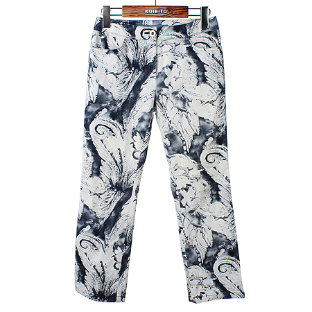 ������  ����