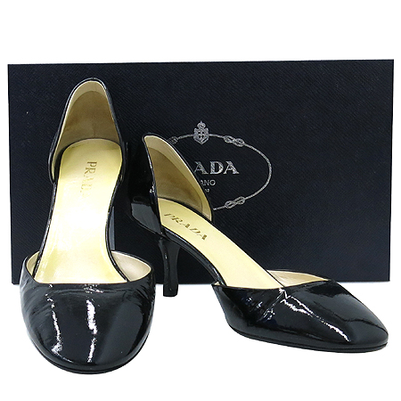 �����  ����