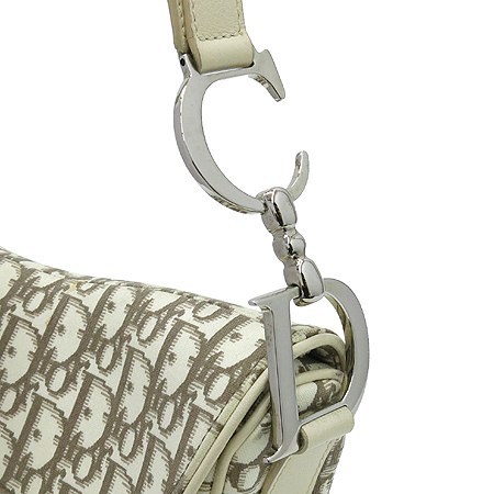 Dior(ũ����î���) �ΰ� �ö�� �ڼ� ���� ����� �̹���4 - ���̺��� �߰���ǰ