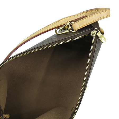 Louis Vuitton(���̺���) M95567 ���׷� ĵ���� ���� Ŭ��ġ 2WAY �̹���6 - ���̺��� �߰���ǰ