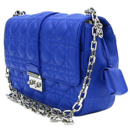 Dior(ũ����î���) M0209PGA1 �̽� ��� ��� ���� ����Ų  ���� ü�� ����� [��������] �̹���3 - ���̺��� �߰���ǰ