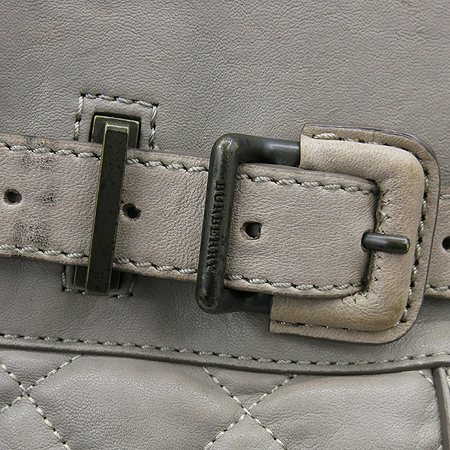 Burberry(������) 3690599 �׷��� ���� ��Ʈ ��� ����� �̹���5 - ���̺��� �߰���ǰ