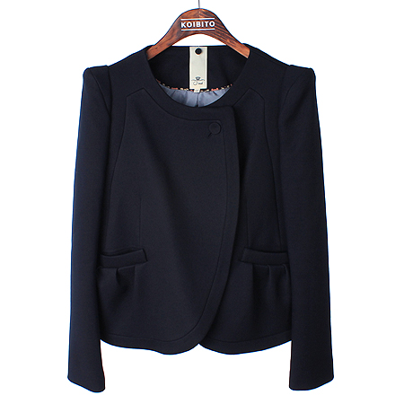 �����  ����