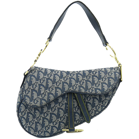 ���  �����