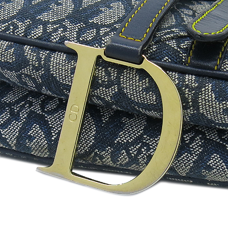 Dior(ũ����î���) �ΰ� �ڰ��� ���� ����� �̹���4 - ���̺��� �߰���ǰ