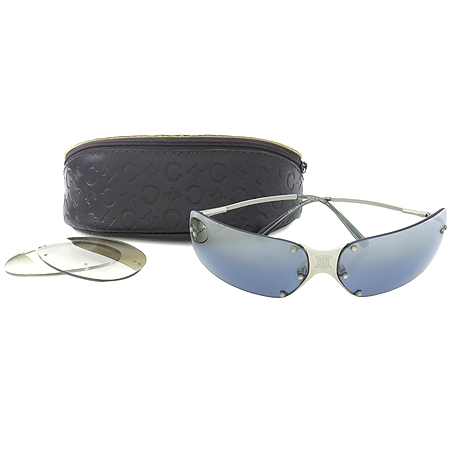 ������  ���۶�