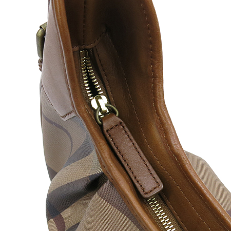 Burberry(������) 3722909 ����ũüũ ȣ�� ����� �̹���5 - ���̺��� �߰���ǰ