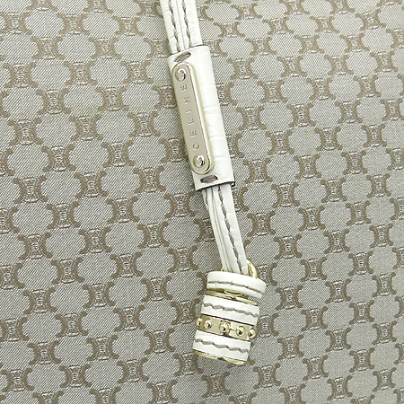 Celine(������) ���ͽ��� �ΰ� �ڰ��� ���̺��� �Ǿ����� �ڵ� ����ΰ� ��Ʈ�� �̹���4 - ���̺��� �߰���ǰ