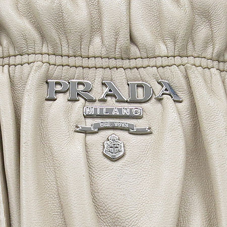 Prada(�����) BN1336 �ǹ� ��Ż �ΰ� ���̺��� NAPPA (�簡��) ������  ��Ʈ�� + ��� ��Ʈ�� �̹���4 - ���̺��� �߰���ǰ