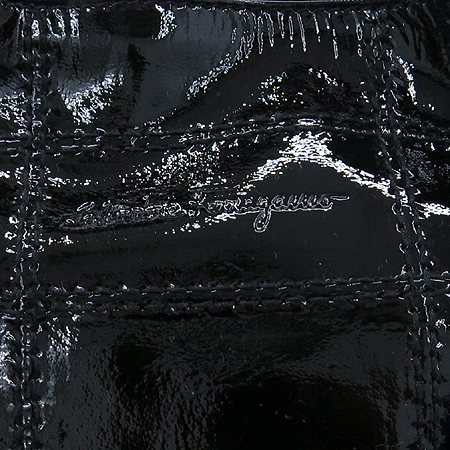 Ferragamo(��󰡸�) 21 6871 ���� ���̴�Ʈ ��Ƽġ ���� ��� ��Ʈ�� �̹���4 - ���̺��� �߰���ǰ