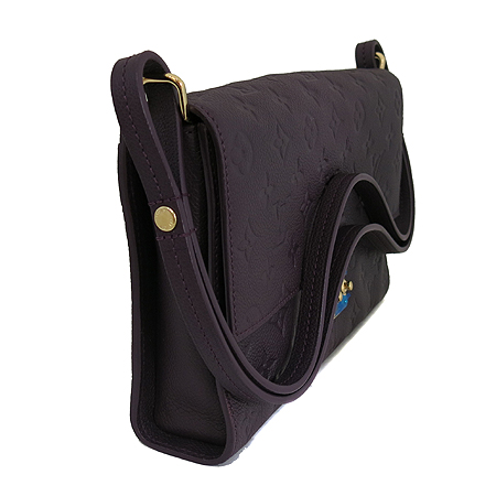 Louis Vuitton(���̺���) M94228 �������� �Ľó��� Ŭ��ġ �� ����� �̹���3 - ���̺��� �߰���ǰ