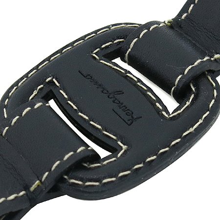 Ferragamo(��󰡸�) �ٶ���� ���� ŰȦ�� �̹���4 - ���̺��� �߰���ǰ