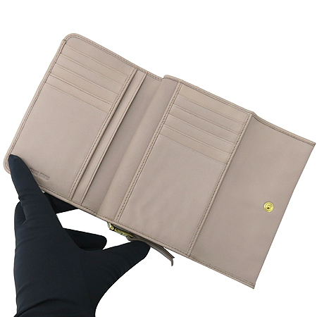 MiuMiu(�̿�̿�) 5M1225 ī�޿� �÷� ���� ��Ʈ��� ������ �̹���4 - ���̺��� �߰���ǰ