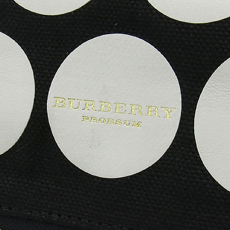 Burberry(������) 39292701 ���μ� ī�� ���� / �� ȥ�� Ŭ��ġ �� + ũ�ν���Ʈ�� �̹���3 - ���̺��� �߰���ǰ