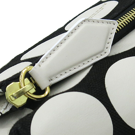 Burberry(������) 39292701 ���μ� ī�� ���� / �� ȥ�� Ŭ��ġ �� + ũ�ν���Ʈ�� �̹���5 - ���̺��� �߰���ǰ