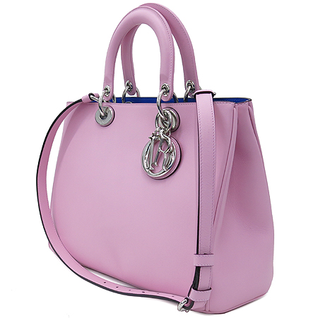 Dior(ũ����î���) M0902PVPU DIORISSIMO ī�� ���� �ǹ� ��Ż �ΰ� ��Ʈ�� + (�Ŀ�ġ / �����Ʈ��) �̹���3 - ���̺��� �߰���ǰ