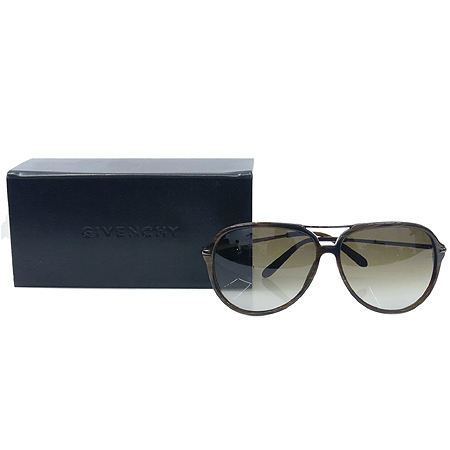 �����  ���۶�