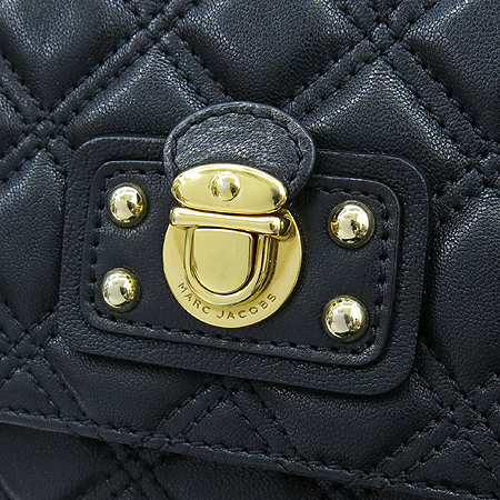 Marc_Jacobs(��ũ�����߽�) C3112020 �������� ���� �����̱� ����ΰ� ü�� ����� �̹���4 - ���̺��� �߰���ǰ