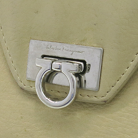 Ferragamo(��󰡸�) 22 7627 ������ ���� ���� �ΰ� ������ �̹���2 - ���̺��� �߰���ǰ