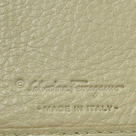 Ferragamo(��󰡸�) 22 7627 ������ ���� ���� �ΰ� ������ �̹���5 - ���̺��� �߰���ǰ