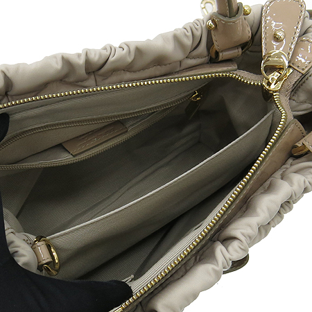 Ferragamo(��󰡸�) 21 C793 ���� �ٶ� ��� �к긯 ��Ʈ�� + ��� ��Ʈ�� �̹���6 - ���̺��� �߰���ǰ