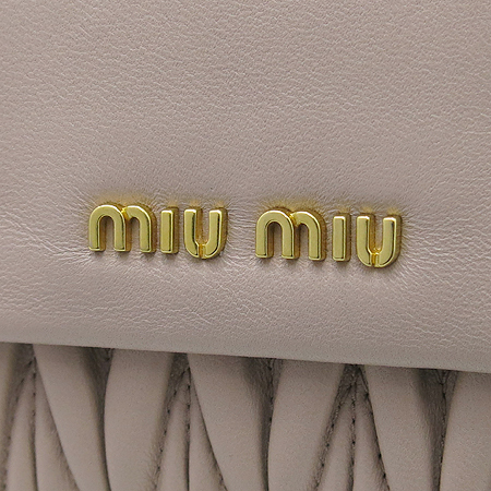 MiuMiu(�̿�̿�) 5M1225 ī�޿� �÷� ����Ų ���� ��Ʈ��� ������ �̹���3 - ���̺��� �߰���ǰ